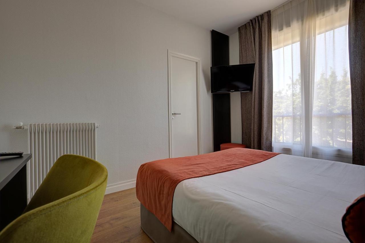 Brit Hotel Europ Bergerac Bagian luar foto