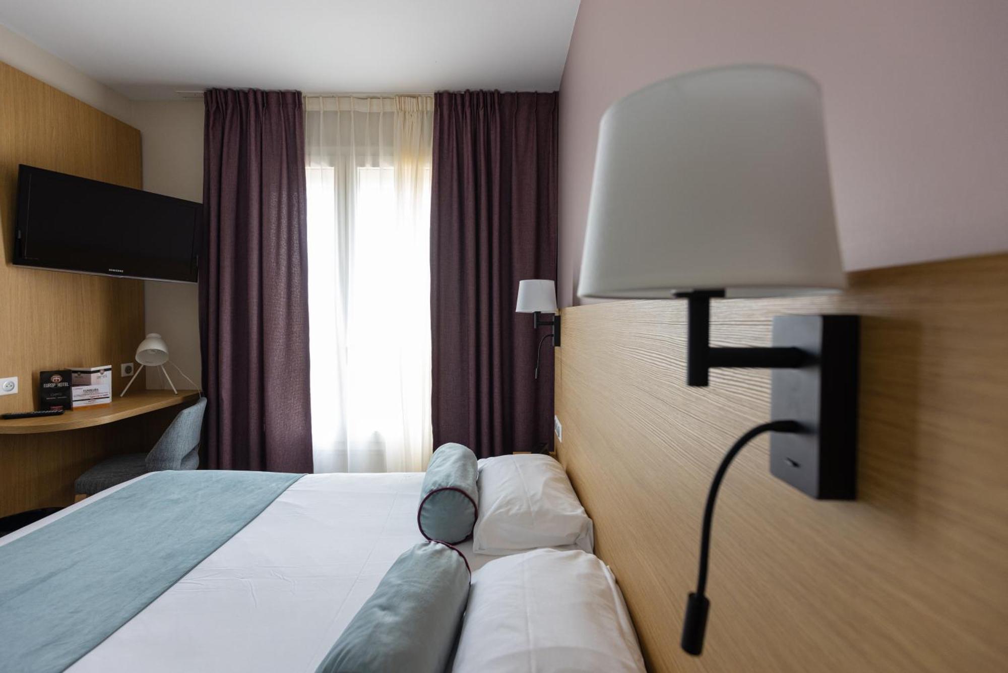 Brit Hotel Europ Bergerac Bagian luar foto